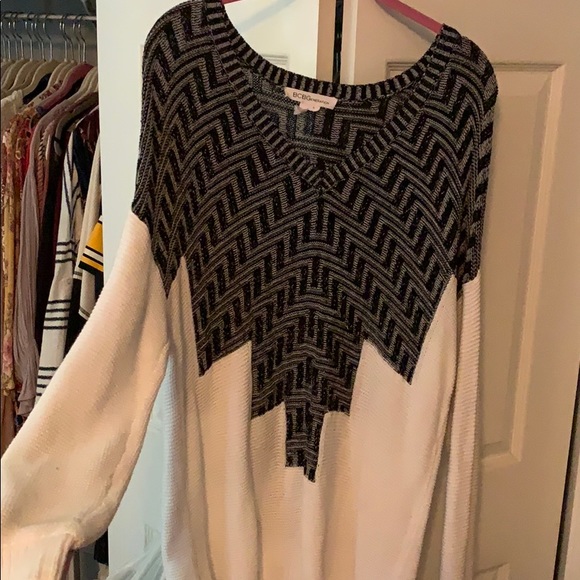 BCBG sweater - Picture 3 of 3